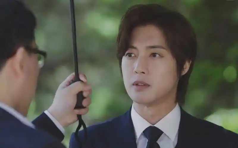 【金贤重】6月3日 lets party - 广告:宇宙神伞 ver.